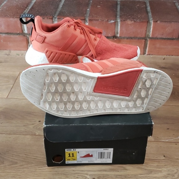 ADIDAS ORIGINALS NMD R2 SIZE 11 - Picture 5 of 6